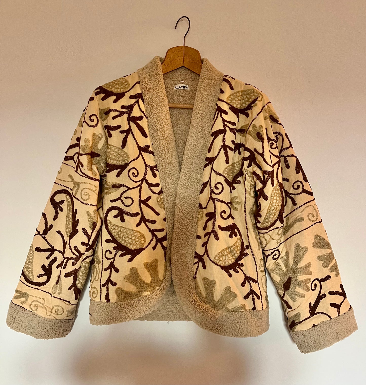 Suzani jacket beige
