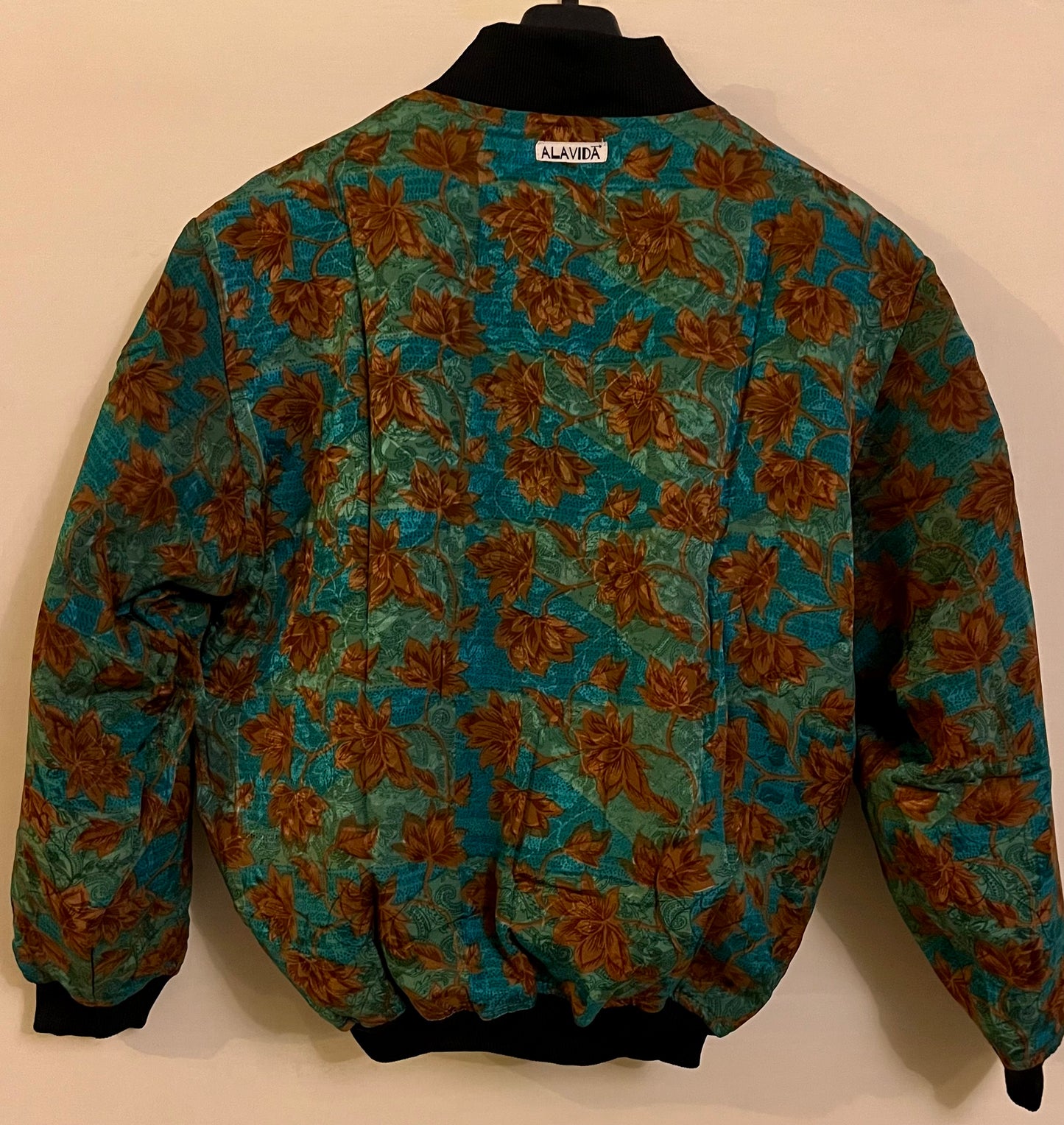Bomber 33