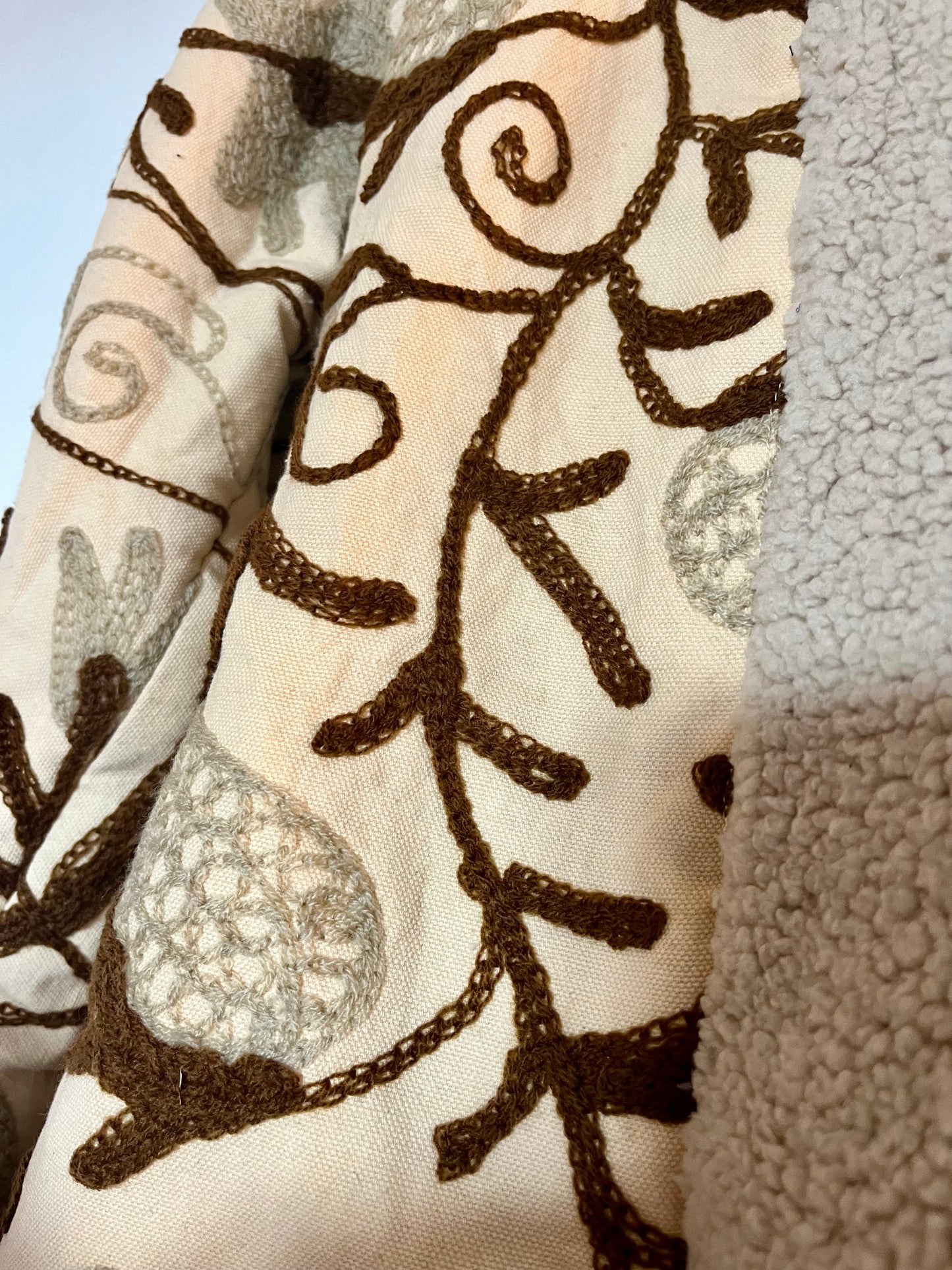Suzani jacket beige