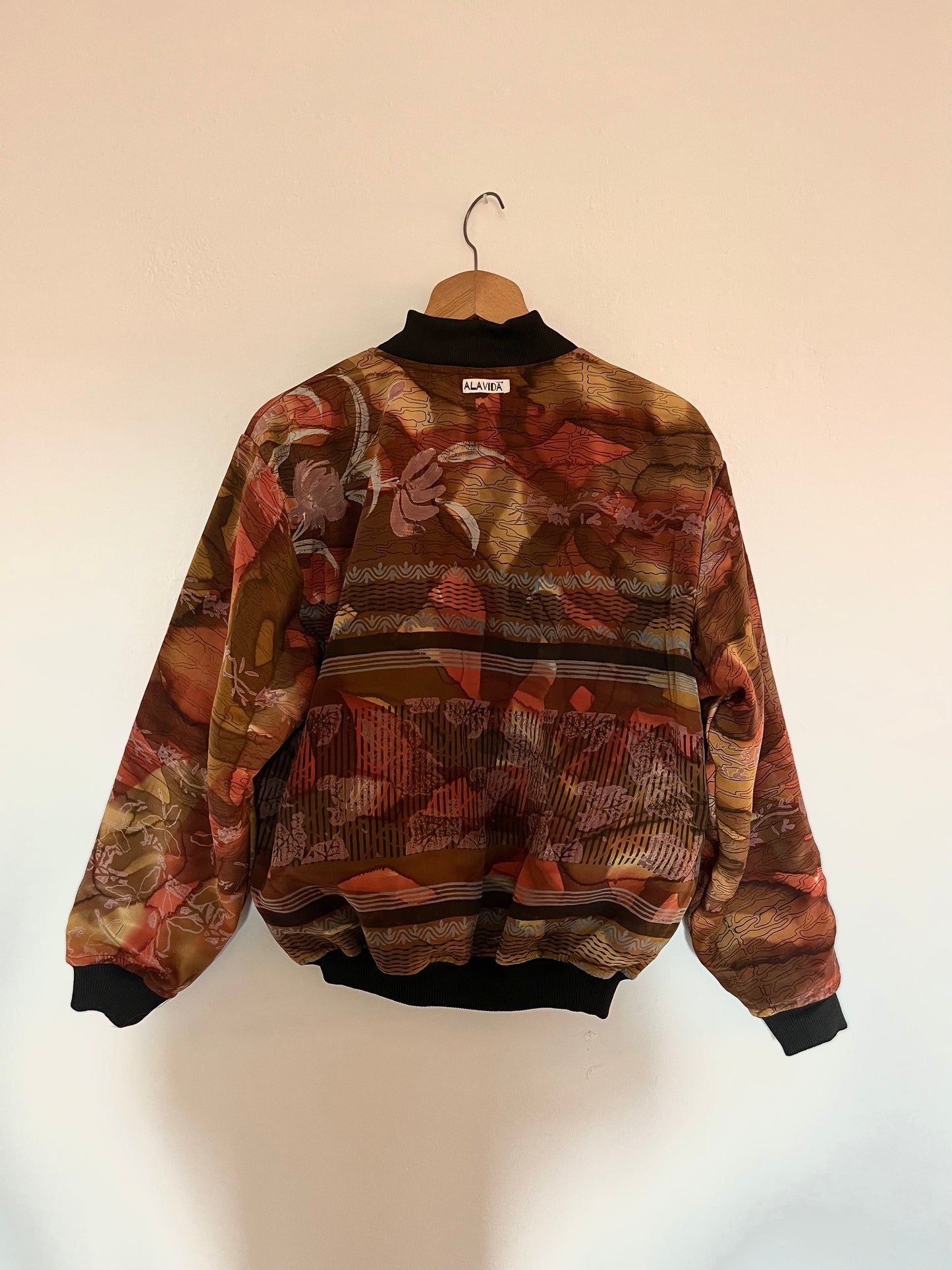 Bomber 33
